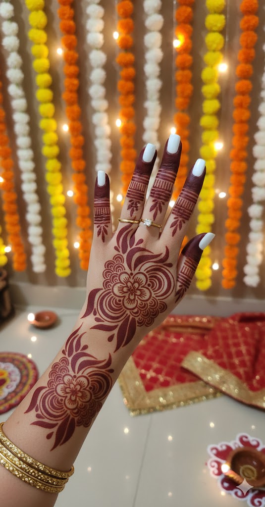 Premium Long Mehndi Stencil – Full Hand Elegant Trail Design REBANSTENICL B10